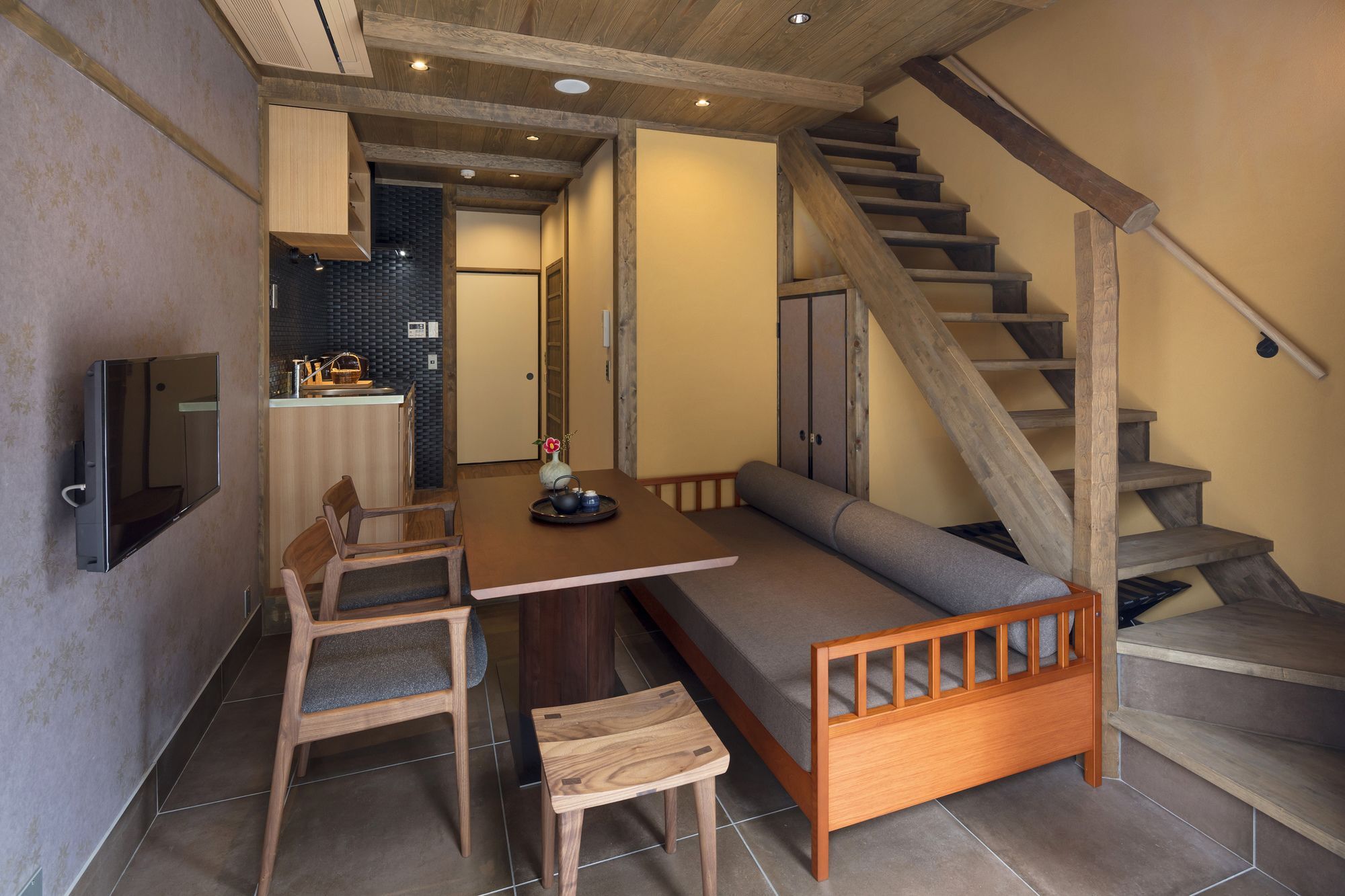 Apartment Hanagoromo *